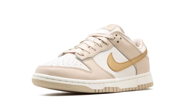 NIKE DUNK LO MNS WMNS "Phantom Metallic Gold" - Image 5