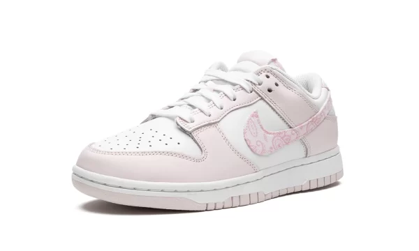 NIKE DUNK LO MNS WMNS "Pink Paisley" - Image 4