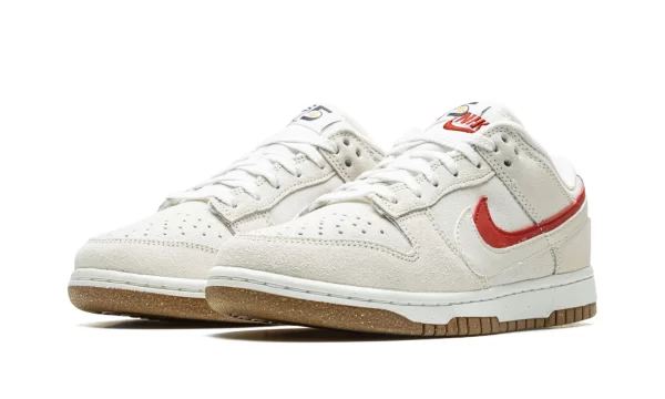 NIKE DUNK LO SE WMNS "Double Swoosh" - Image 3