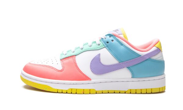 NIKE DUNK LO SE WMNS "Easter"