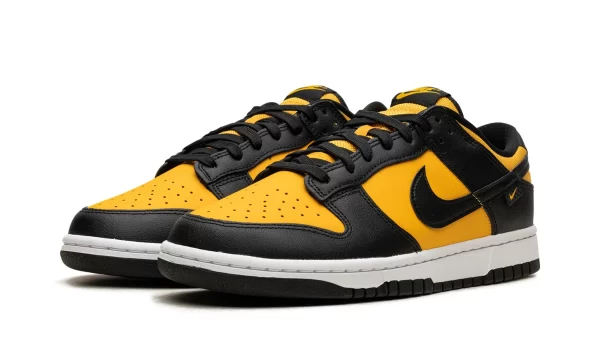 NIKE DUNK LOW "Black University Gold" - Image 3