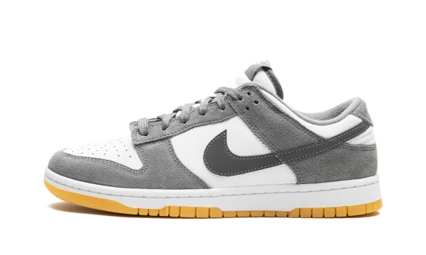 NIKE DUNK LOW "Smoke Grey"