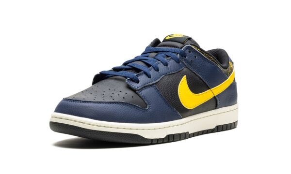 NIKE DUNK LOW VINTAGE "Michigan" - Image 5