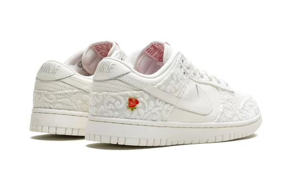 NIKE DUNK LOW WMNS "Giver Her Flowers" - Image 4