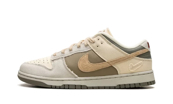 NIKE DUNK LOW WMNS "Light Bone Neutral Olive"