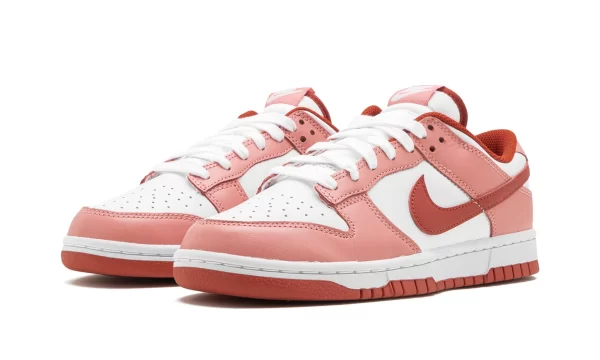 NIKE DUNK LOW WMNS "Red Stardust" - Image 3