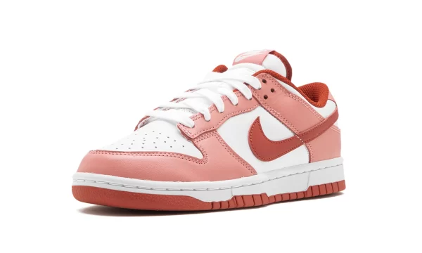 NIKE DUNK LOW WMNS "Red Stardust" - Image 5