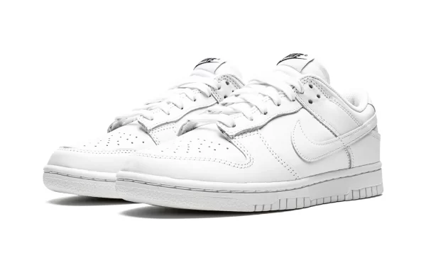 NIKE DUNK LOW WMNS "Triple White" - Image 3