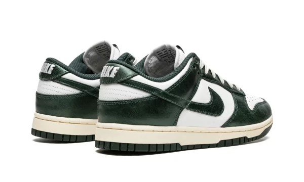 NIKE DUNK LOW WMNS "Vintage Green" - Image 4