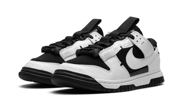 NIKE NIKE DUNK LOW REMASTERED "Reverse Panda" - Image 3