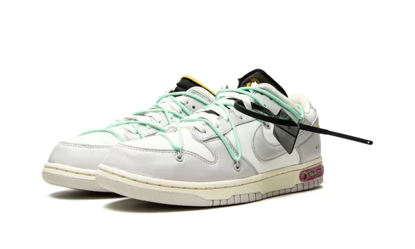 NIKE X OFF-WHITE DUNK LOW "Off-White - Lot 04" - Image 3